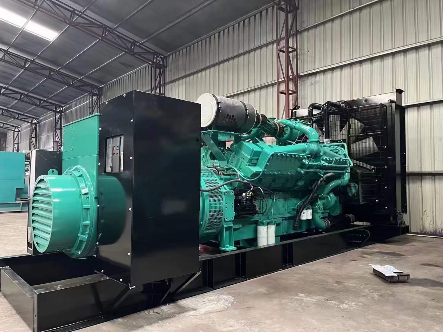 舟曲如何降低 800kW 柴油发电机输出电流的波动？